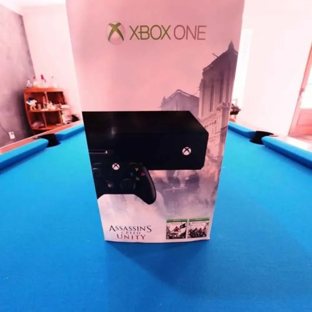 Limited Edition Microsoft Xbox One Console BOX with Assassin's Creed Unity